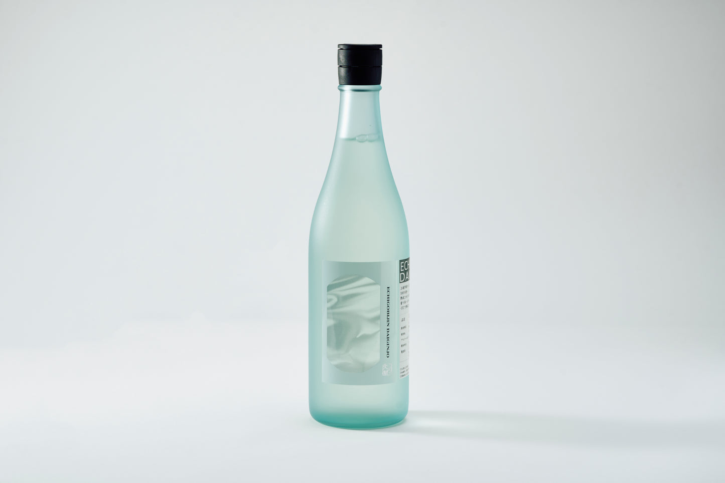 ECHIGOBIJIN　DAIGINJYO　720ml　Alc.17%